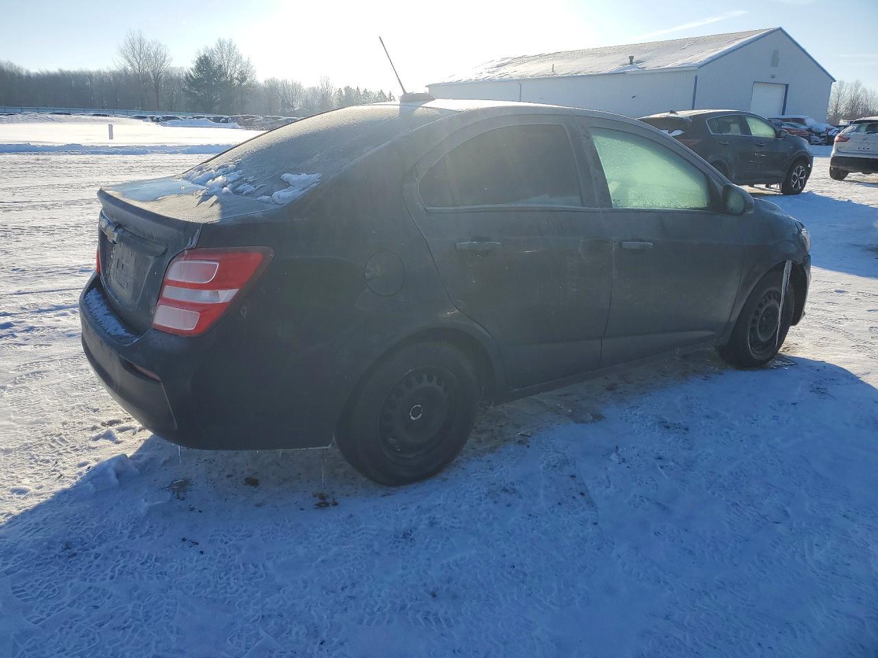2018 Chevrolet Sonic ls