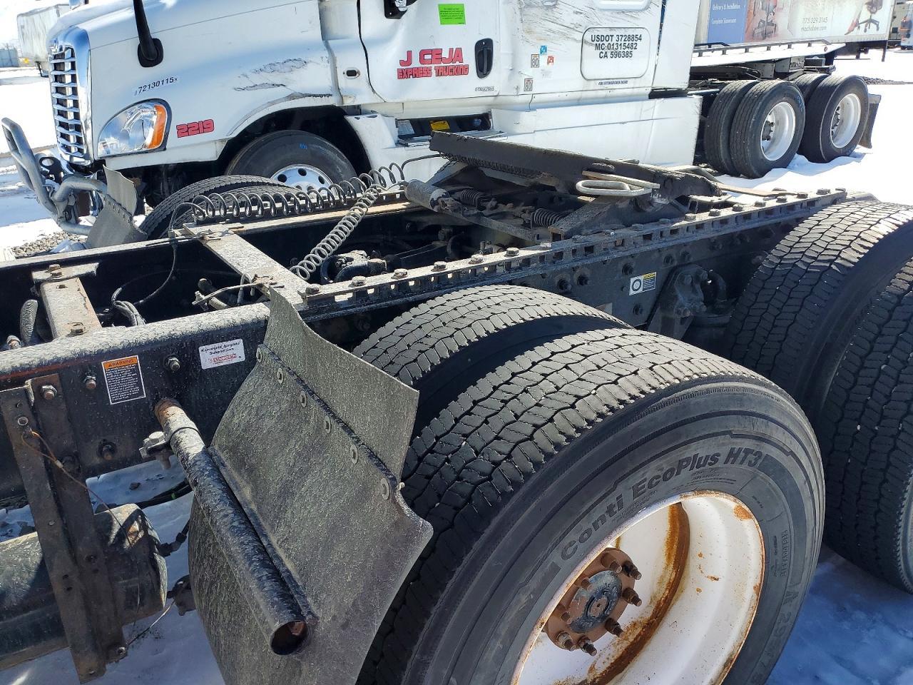 2016 Kenworth T680 Semi Truck