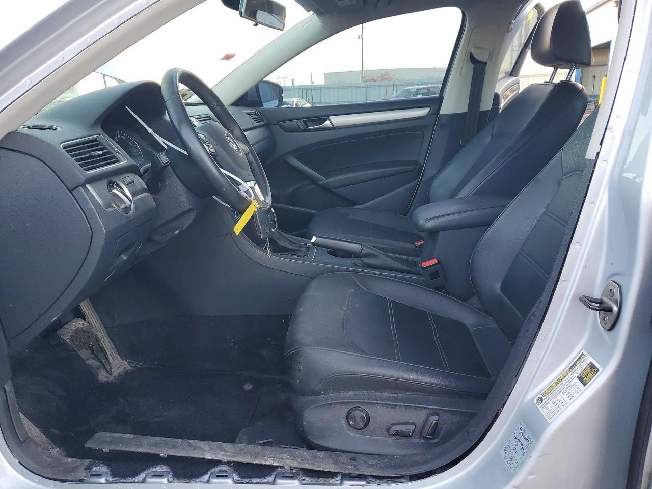 2014 Volkswagen Passat s