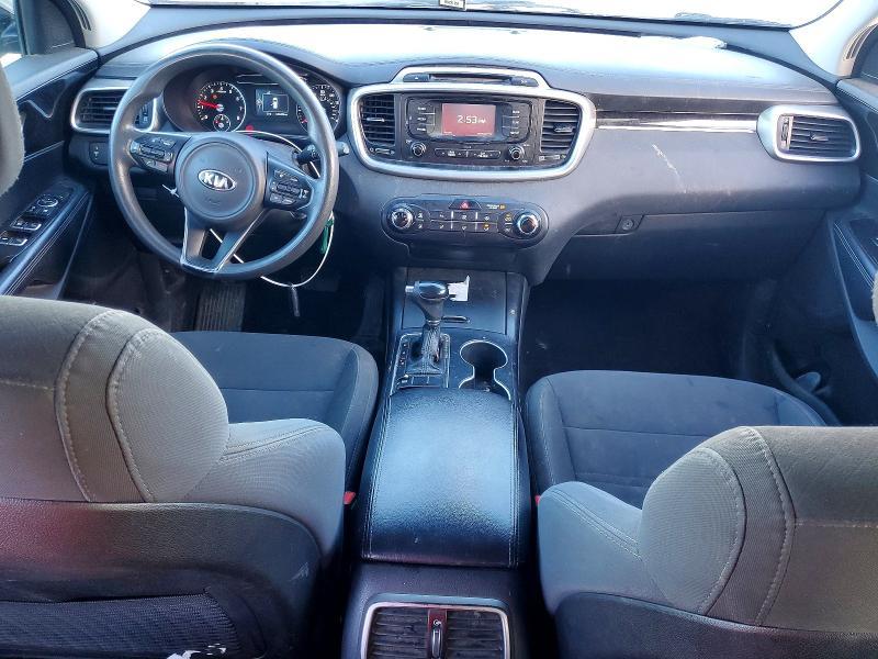 2017 KIA Sorento lx V6