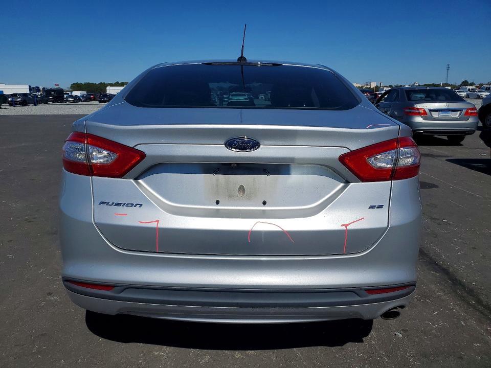 2015 Ford Fusion se