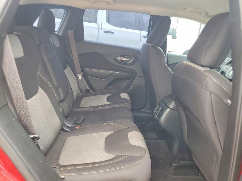 2015 Jeep Cherokee Sport