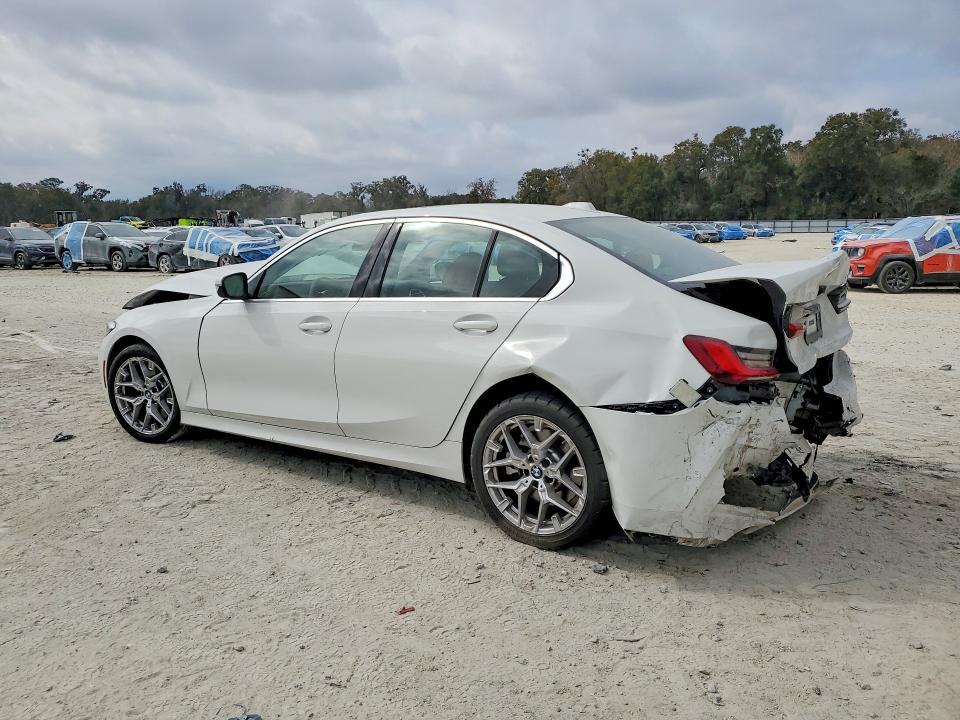 2025 BMW 330i