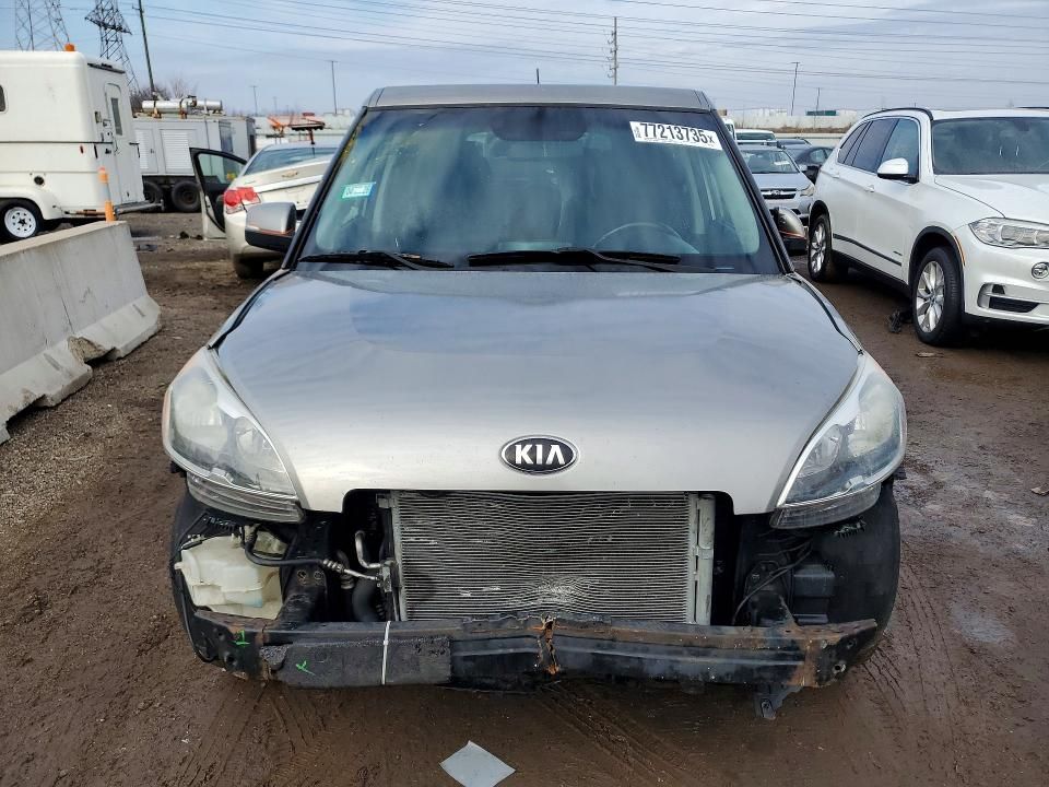 2013 KIA Soul +