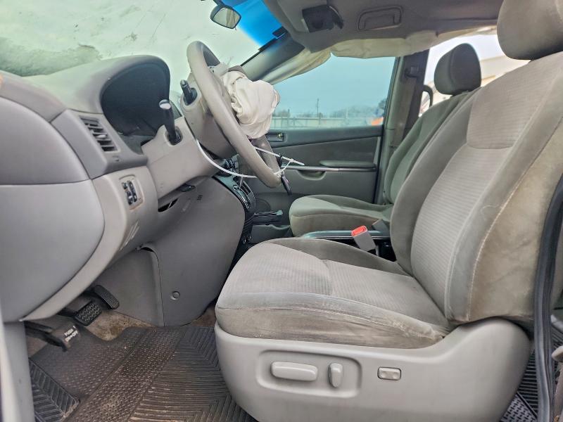 2006 Toyota Sienna l 7-passenger