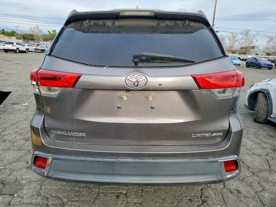 2018 Toyota Highlander Limited
