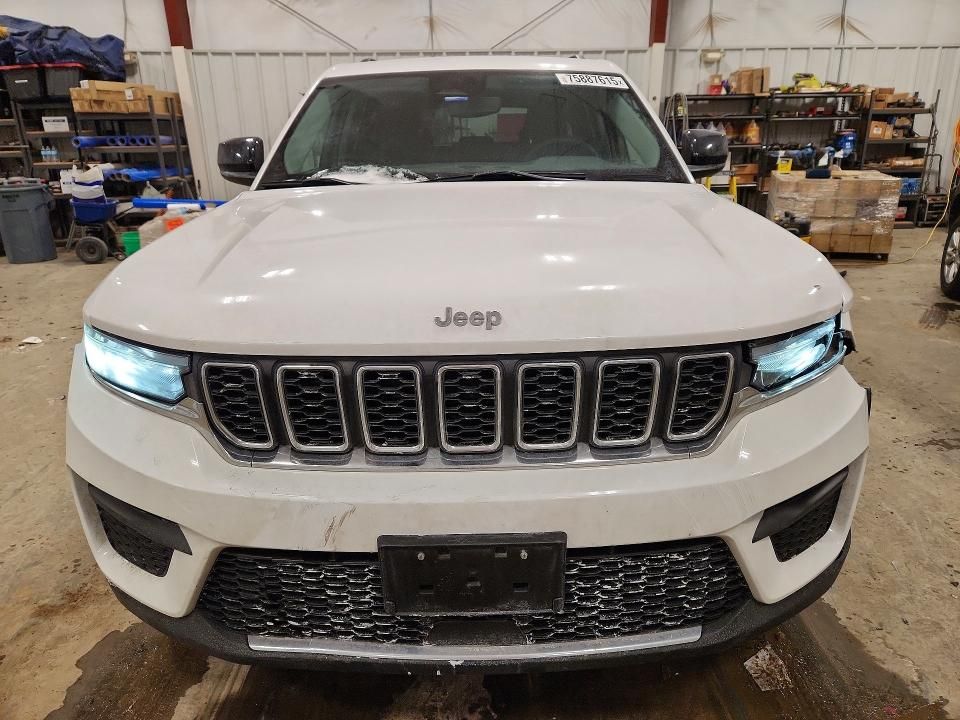 2023 Jeep Grand Cherokee Laredo