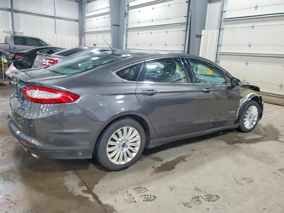 2016 Ford Fusion se Phev