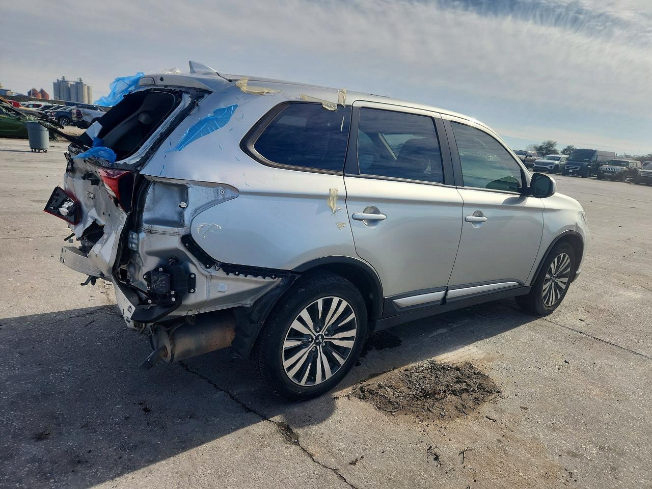 2020 Mitsubishi Outlander se