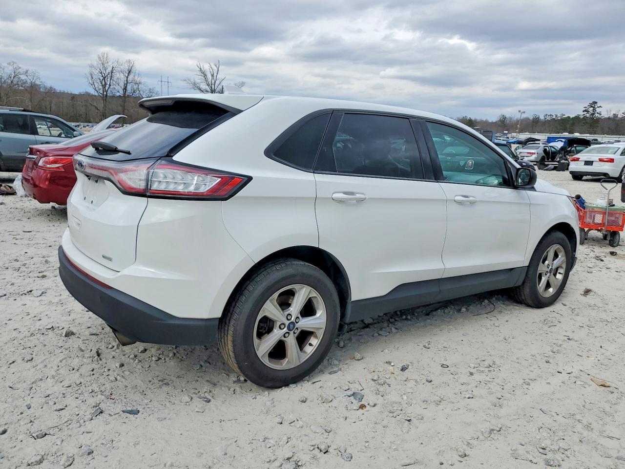 2018 Ford Edge se