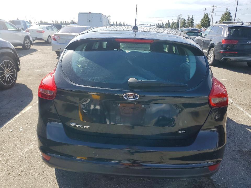 2016 Ford Focus se