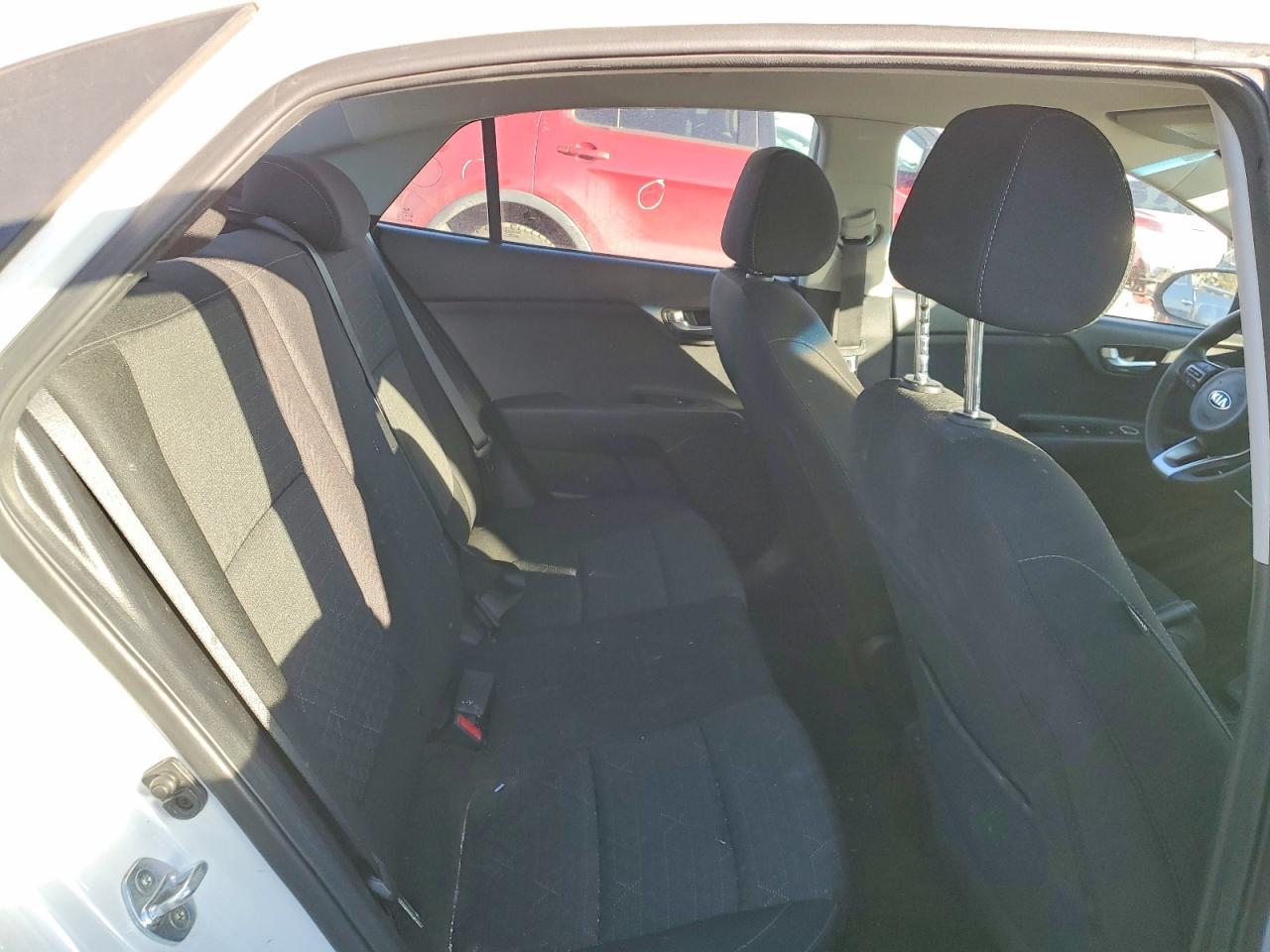 2019 KIA Rio s