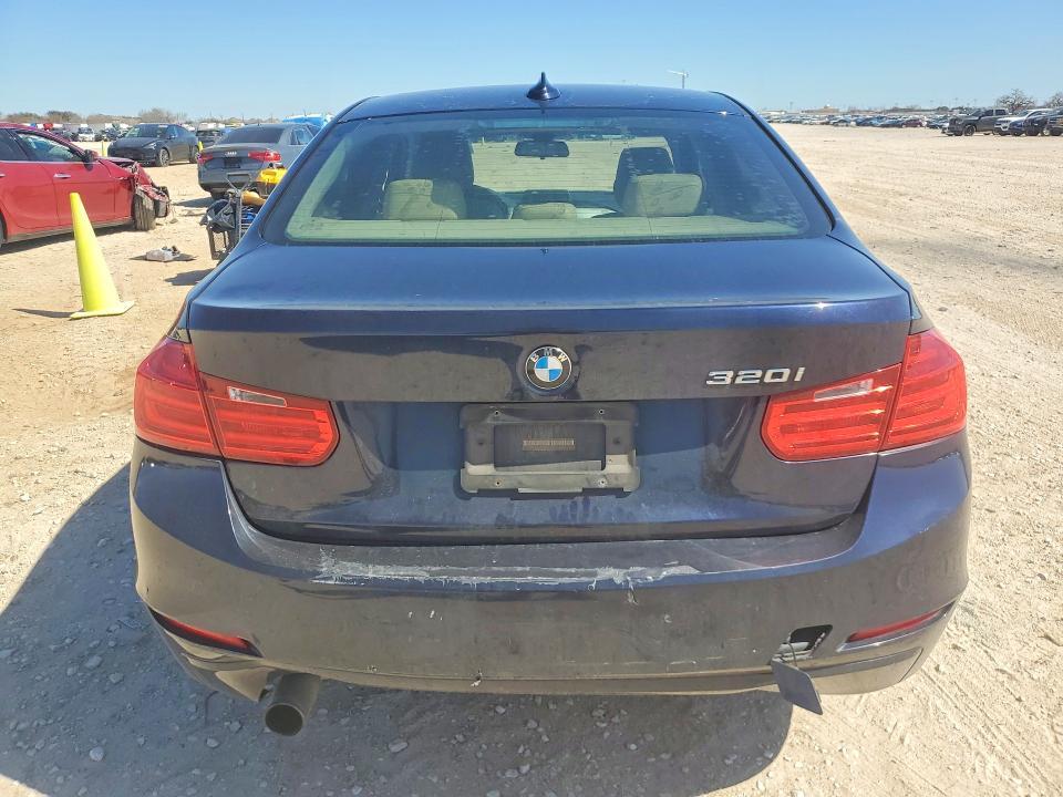 2015 BMW 320 i