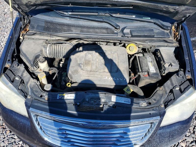 2014 Chrysler Town & Country Touring