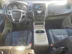 2015 Chrysler Town & Country Touring l