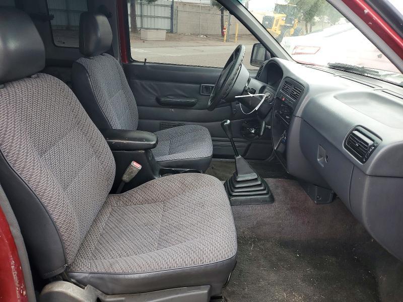 1997 Nissan Truck King cab se