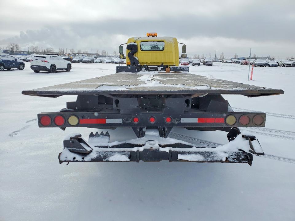 2008 International CF 600