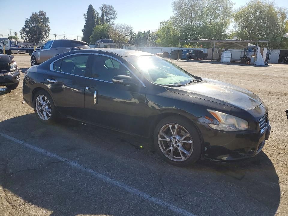 2012 Nissan Maxima s