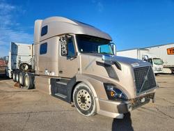 Salvage trucks for sale at Moraine, OH auction: 2015 Volvo VN VNL