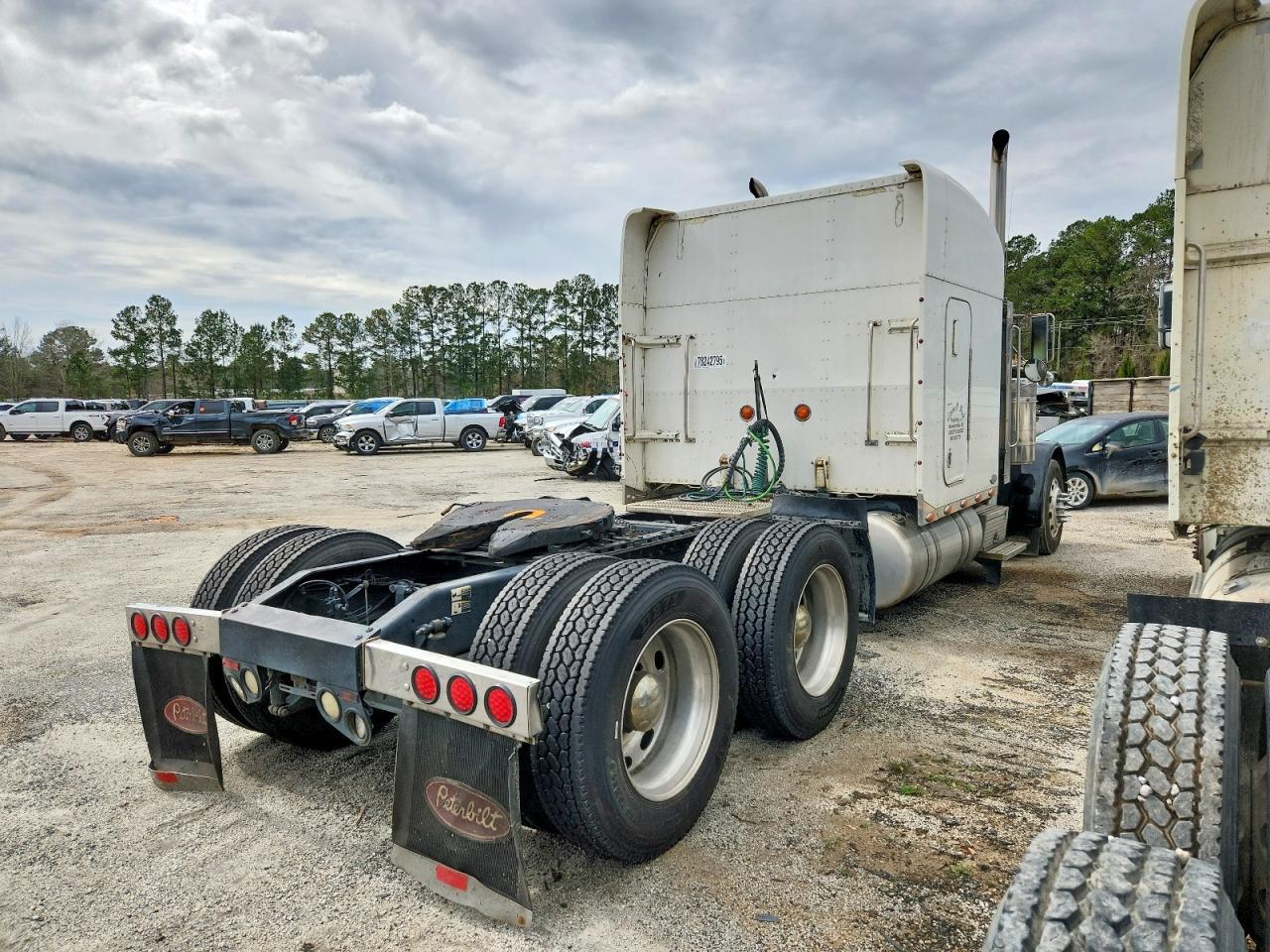 2004 Peterbilt Tractor 2004 Peterbilt 379 Semi Truck