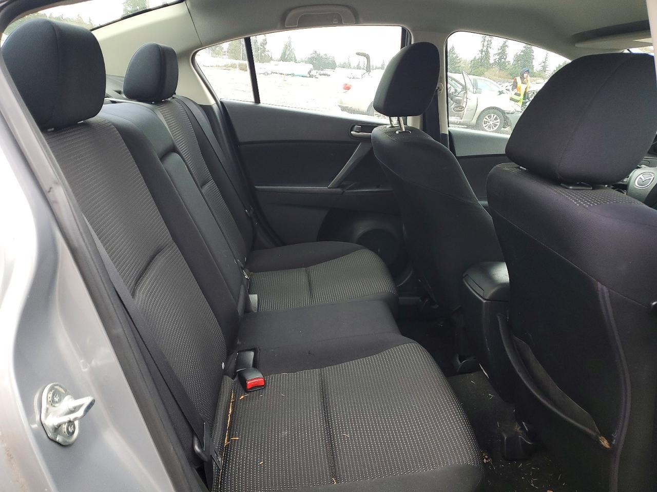 2012 Mazda 3 I