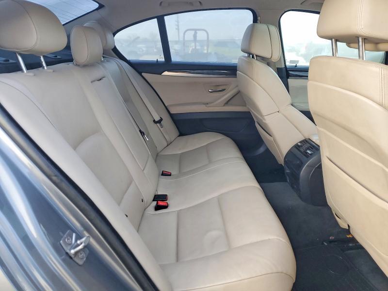 2012 BMW 528 i