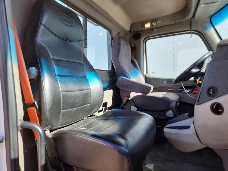 2018 Peterbilt 579 Semi Truck