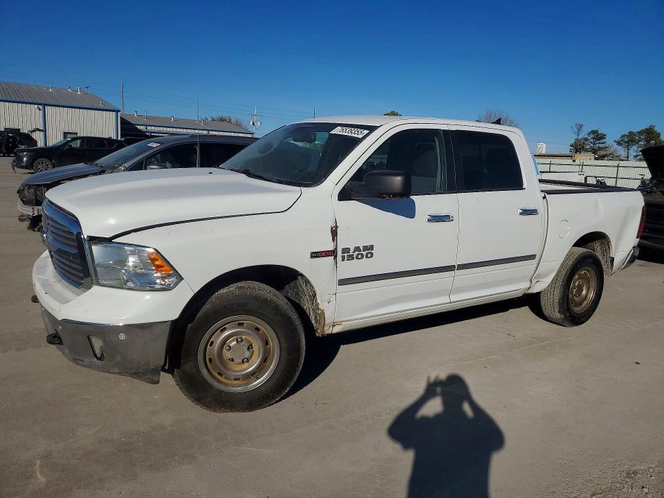 2015 Dodge Ram 1500 slt