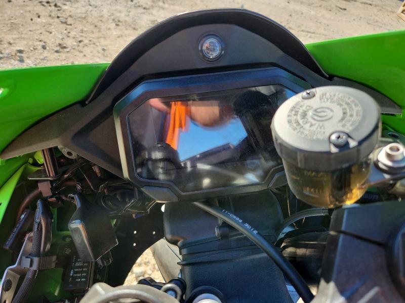 2024 Kawasaki ZX1002 T
