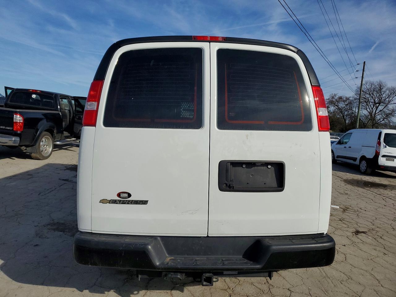 2025 Chevrolet Express G2500