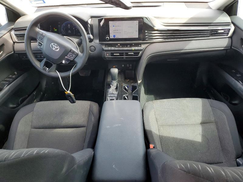 2025 Toyota Camry le