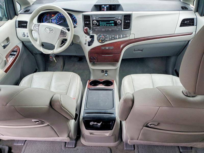 2012 Toyota Sienna xle