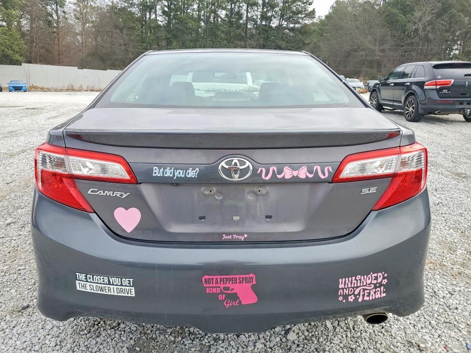 2014 Toyota Camry se