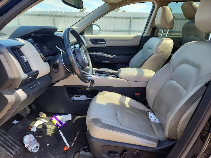 2022 Nissan Pathfinder sl