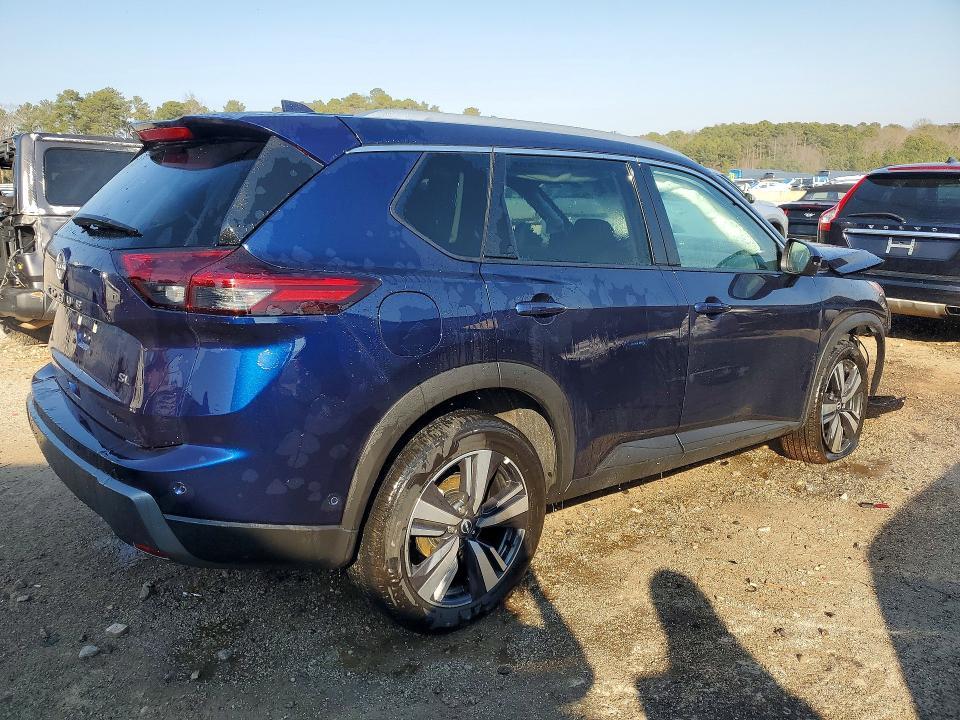 2026 Nissan Rogue sl