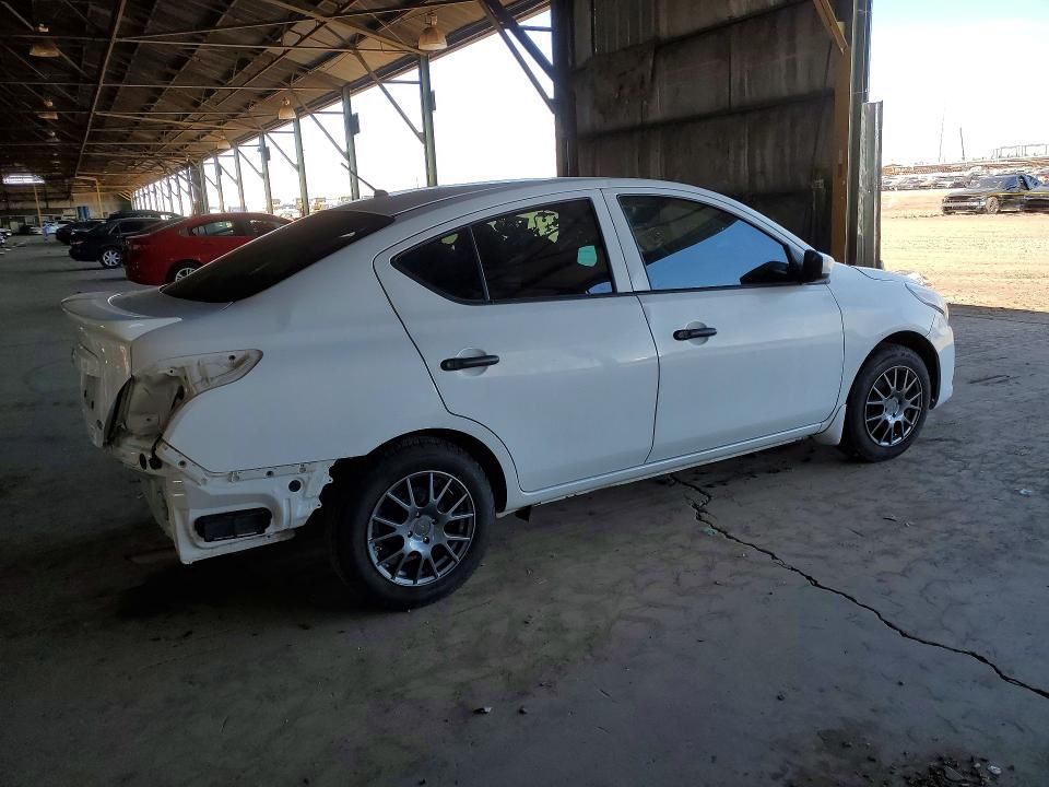 2016 Nissan Versa s