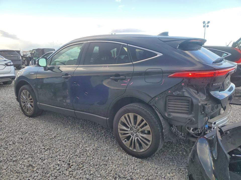2021 Toyota Venza le