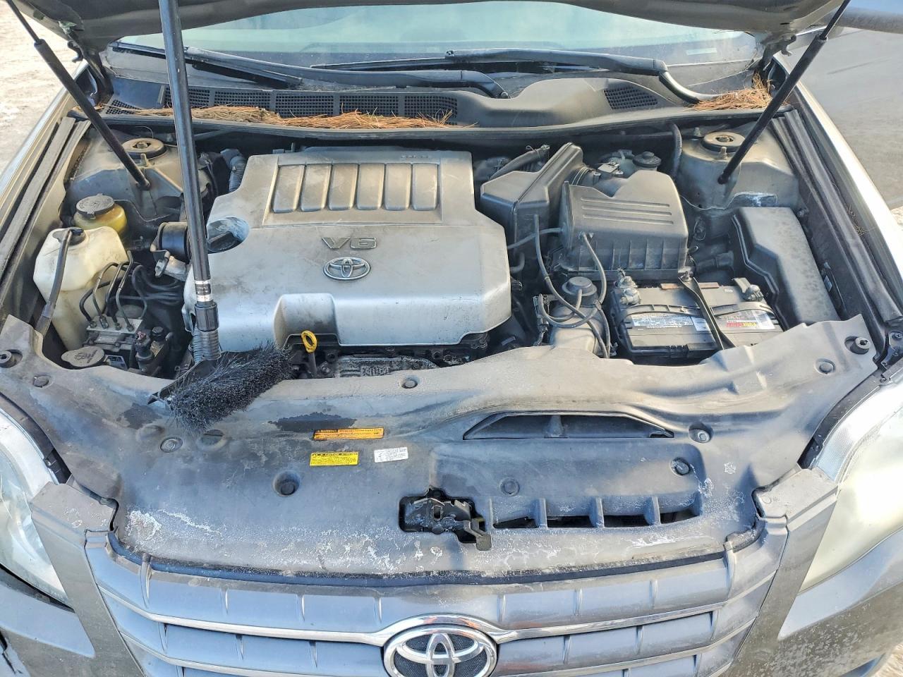 2005 Toyota Avalon xl