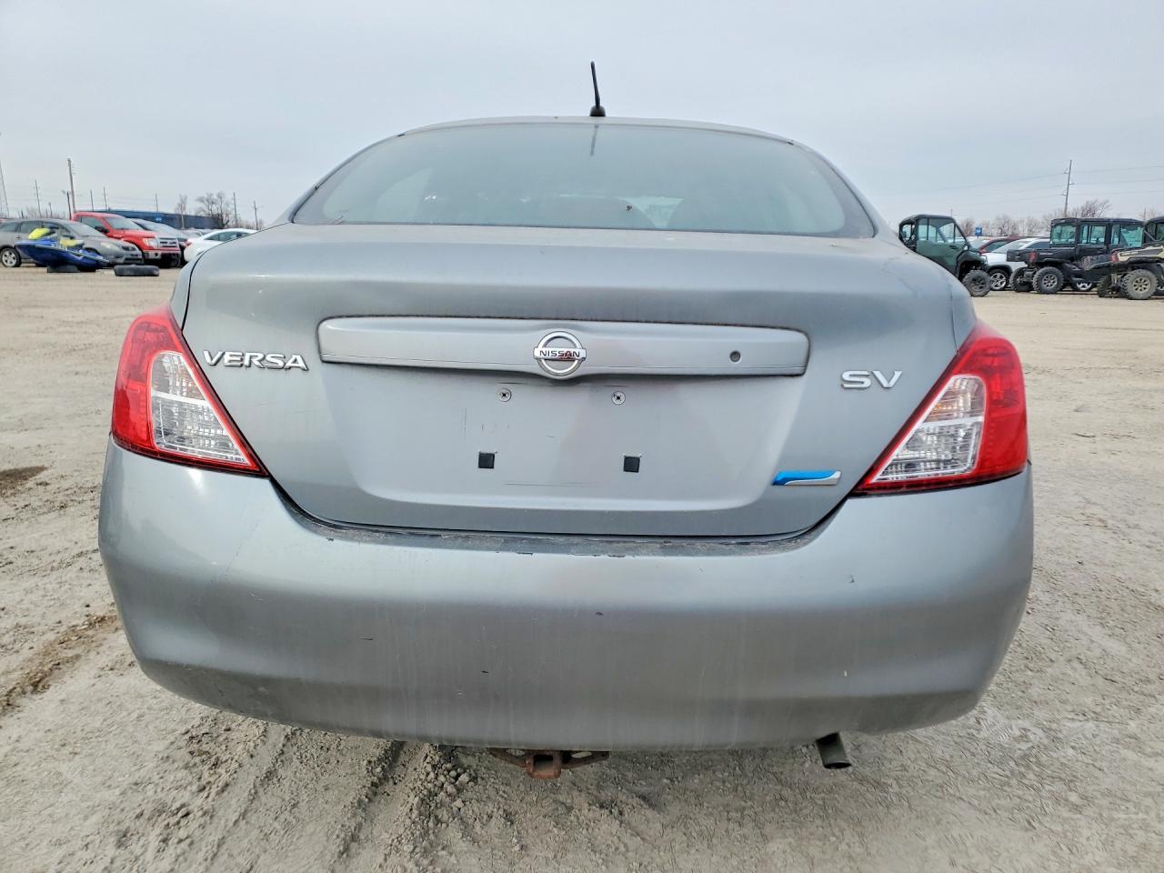 2012 Nissan Versa s