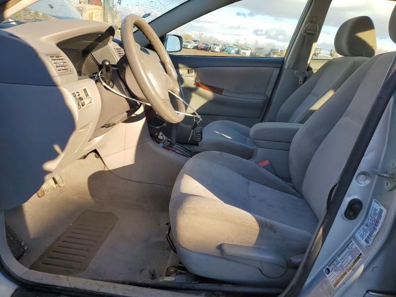 2005 Toyota Corolla le