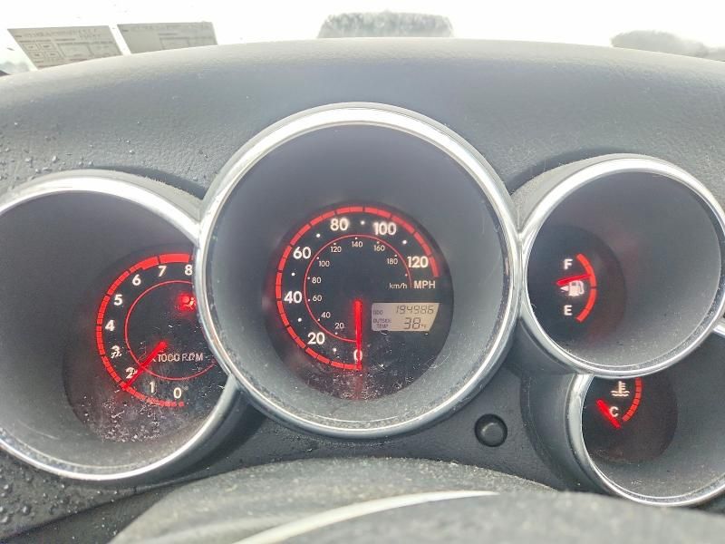 2005 Toyota Corolla Matrix xr