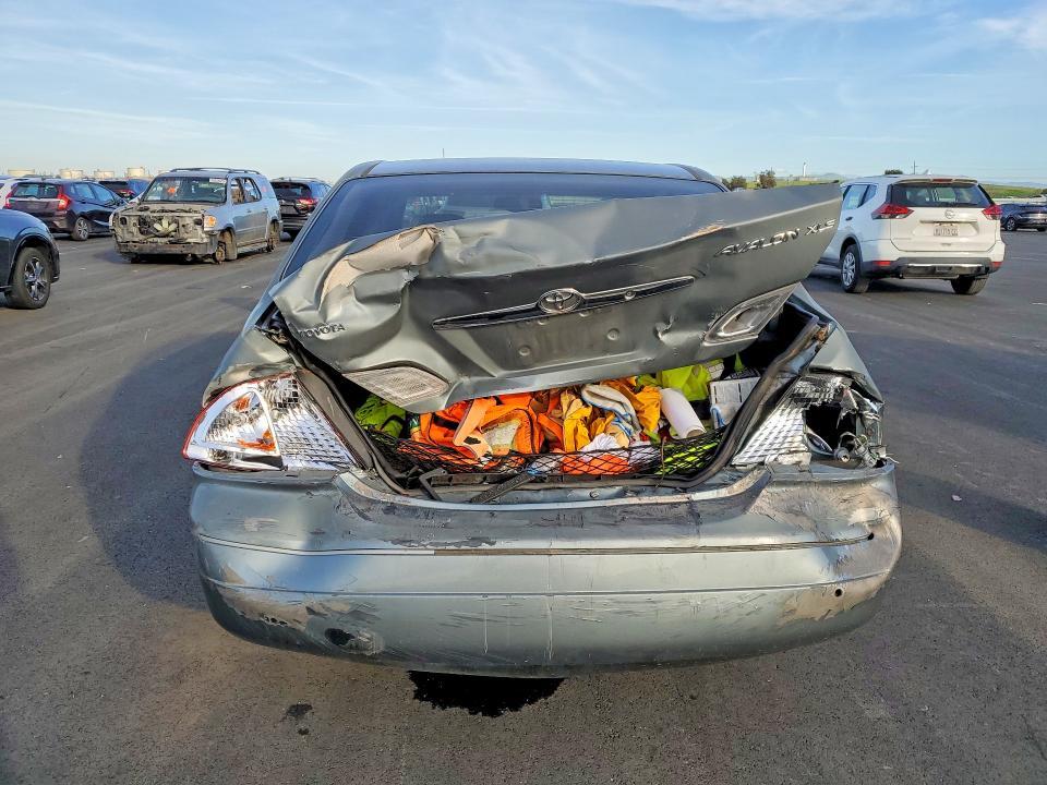 2000 Toyota Avalon xl