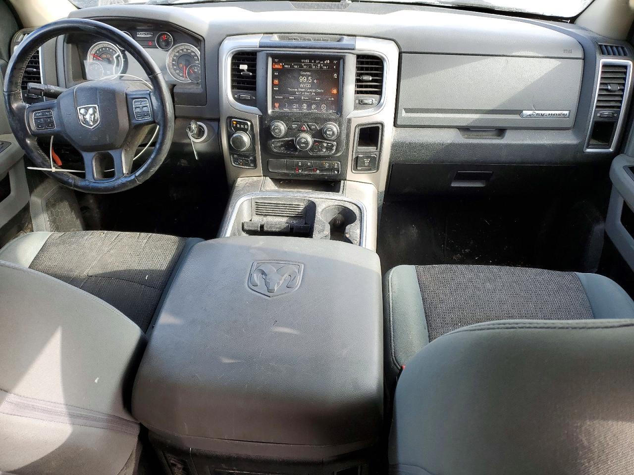 2016 Dodge Ram 1500 slt