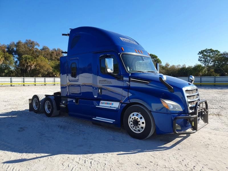 2018 Freightliner Cascadia 126