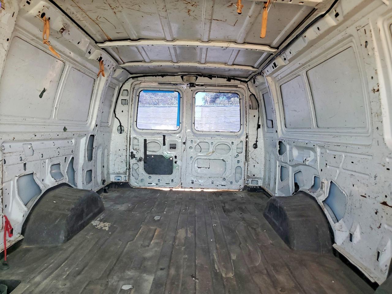 2002 Ford E350 Delivery Van