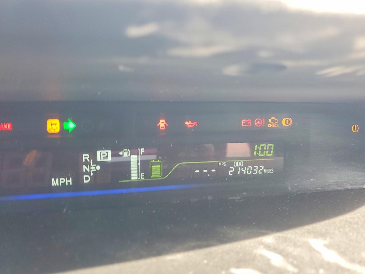 2013 Toyota Prius v Five