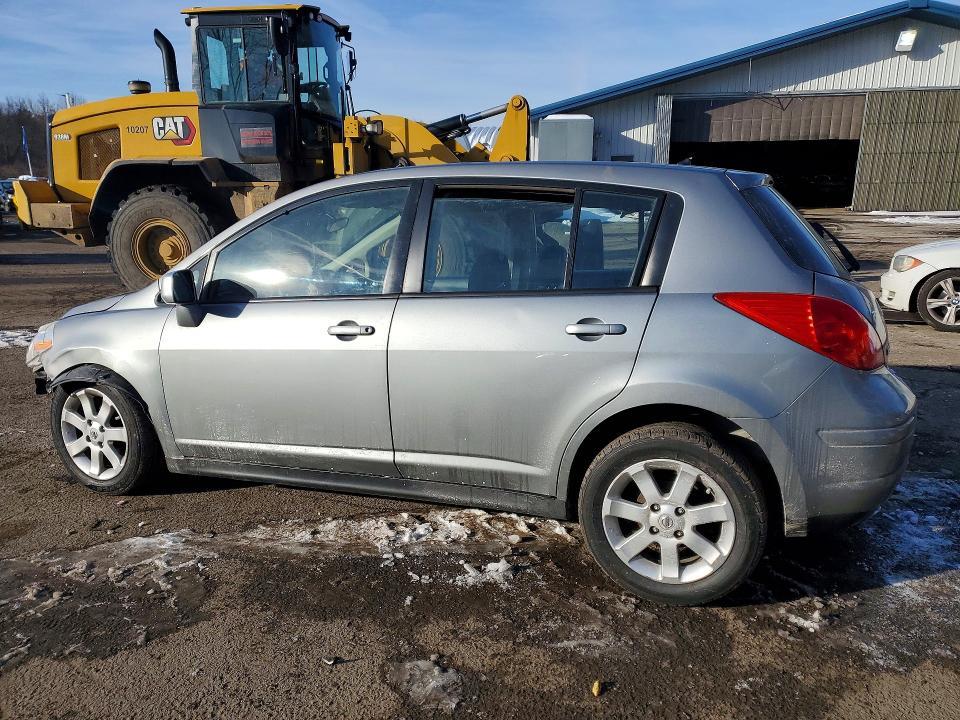 2012 Nissan Versa 1.8 s
