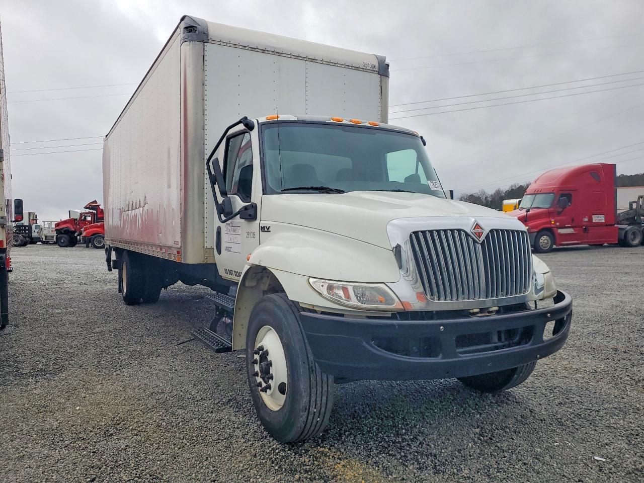 2019 International MV607 BOX Truck