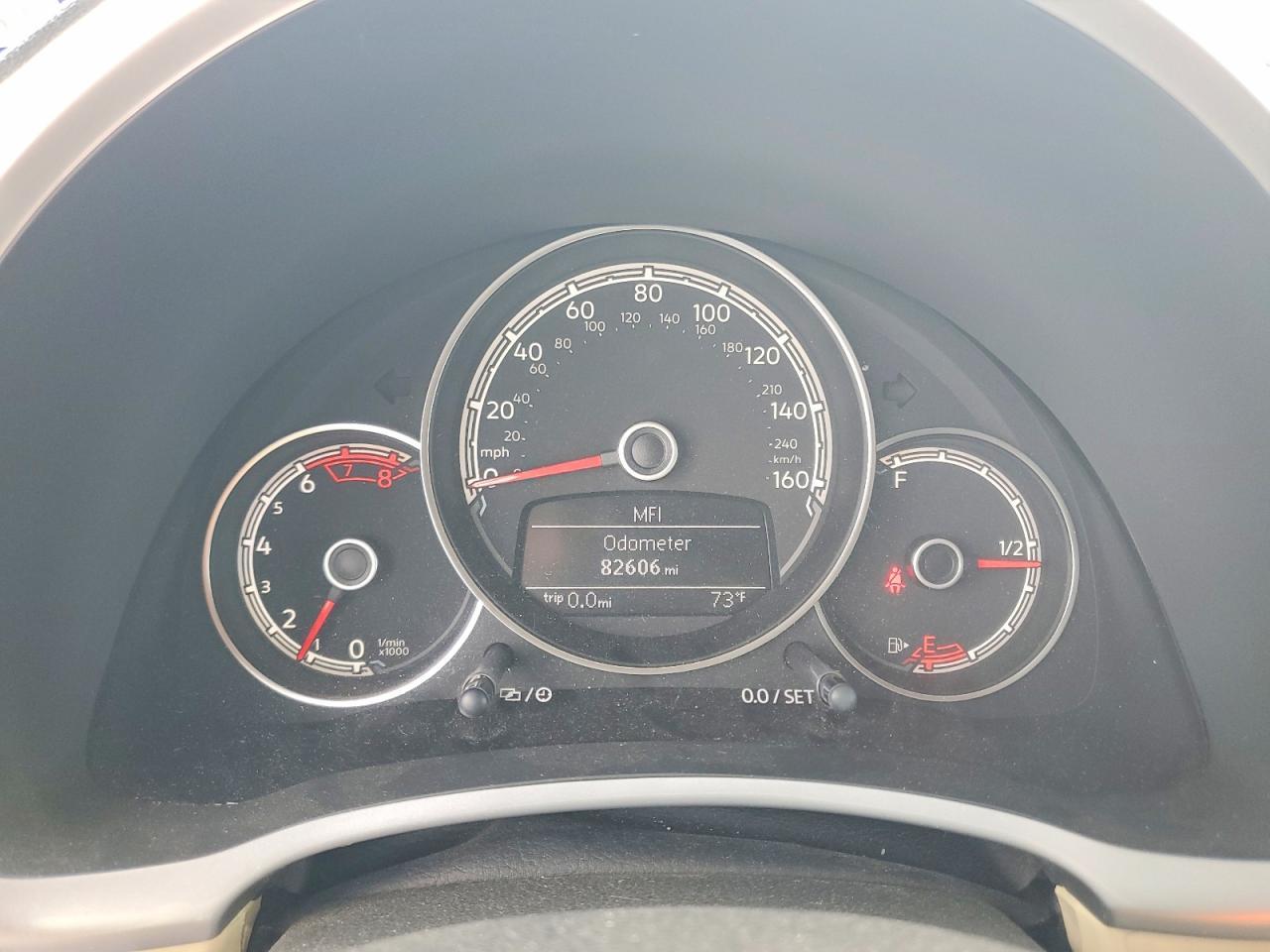 2019 Volkswagen Beetle s