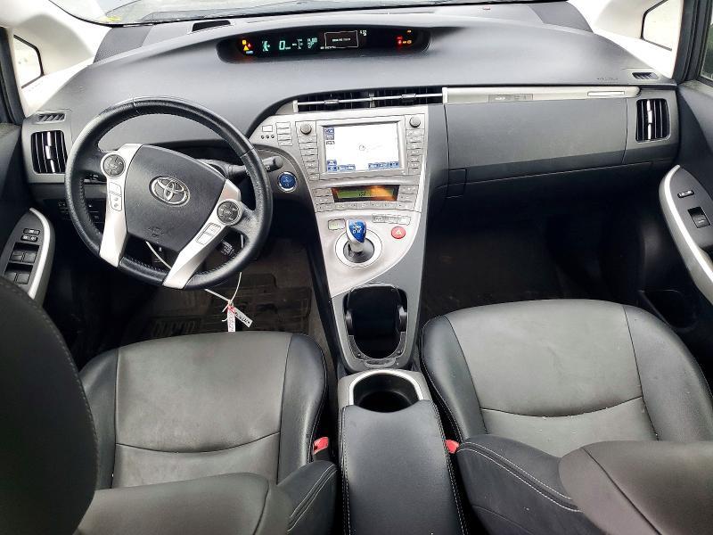 2013 Toyota Prius Plug-in Hybrid Advanced